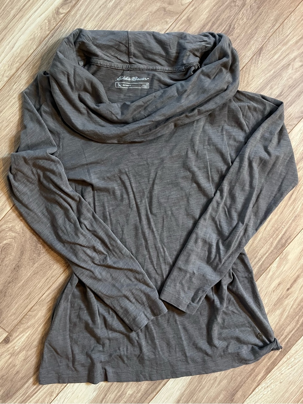 Vintage gray Eddie Bauer long sleeve loose turtleneck